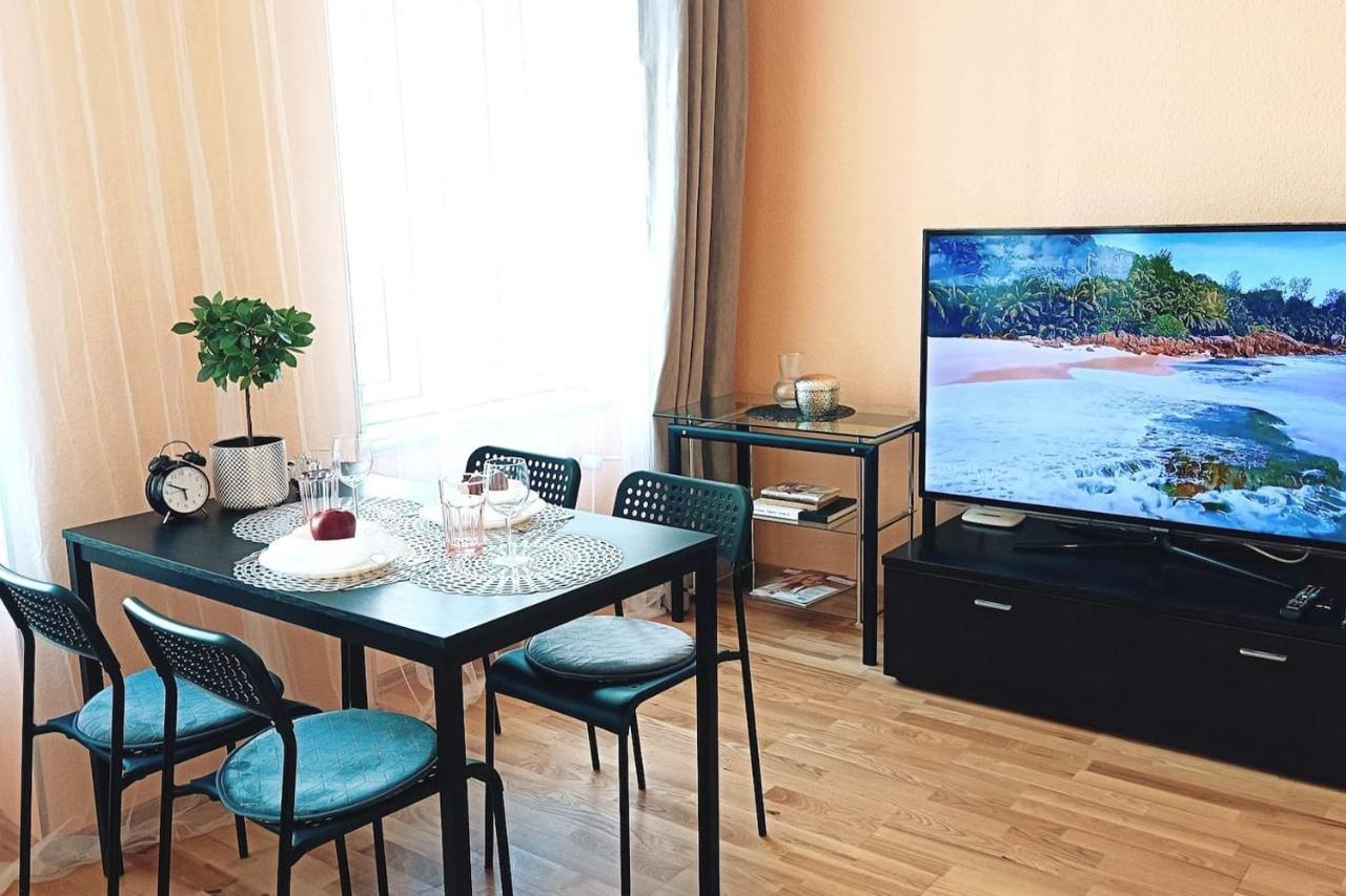 Centrally Located Studio Apartment Rīga Exterior foto